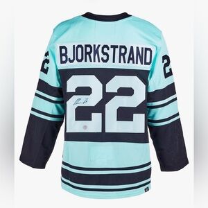 NWT Seattle Kraken Oliver Bjorkstrand Signed Reverse Throwback 2.0 Hockey Jersey